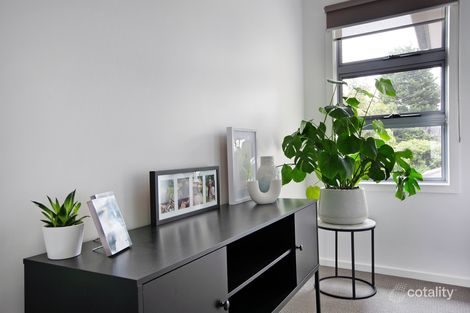 Property photo of 2/36 Crookston Road Reservoir VIC 3073
