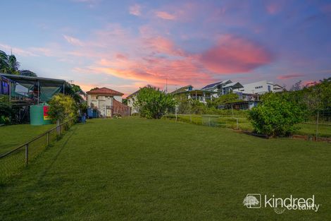 Property photo of 75 Seaville Avenue Scarborough QLD 4020