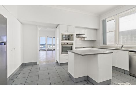 Property photo of 9 Shortland Esplanade Newcastle East NSW 2300