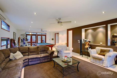 Property photo of 11-12 Dirlton Crescent Park Orchards VIC 3114
