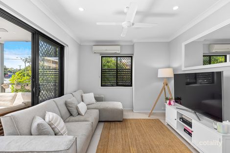 Property photo of 1/49 Birdwood Road Holland Park West QLD 4121