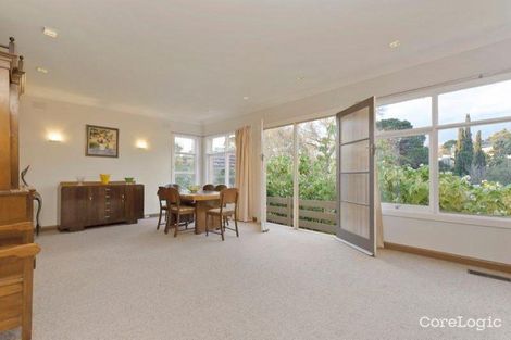 Property photo of 15 Yarravale Road Kew VIC 3101