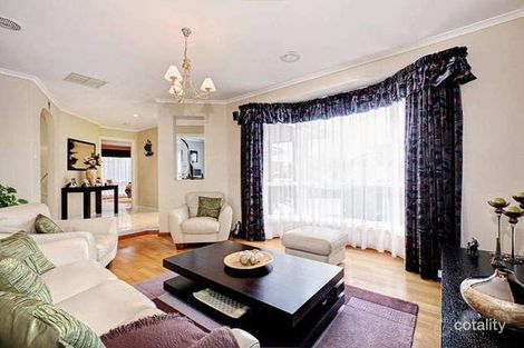 Property photo of 1 Derribong Court Delahey VIC 3037