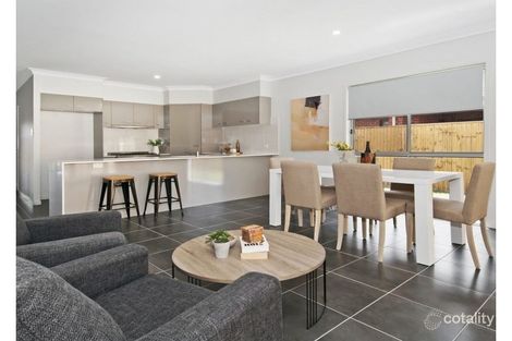 Property photo of 4 Samford Drive Holmview QLD 4207