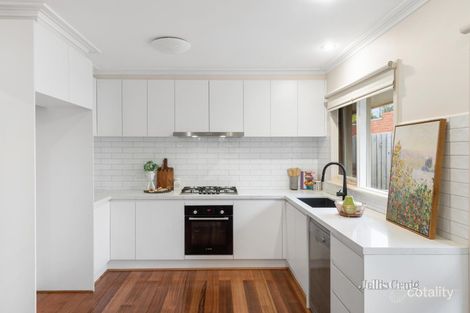 Property photo of 1/1 Morinda Crescent Doncaster East VIC 3109