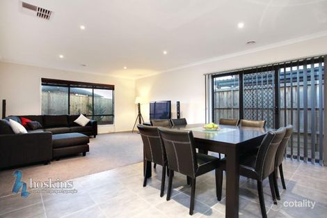 Property photo of 8 Scurry Drive Croydon VIC 3136