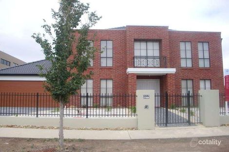 Property photo of 4 Linlithgow Parade Caroline Springs VIC 3023