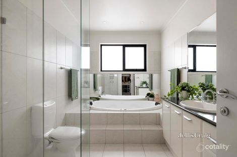 Property photo of 5 Park View Drive Carnegie VIC 3163