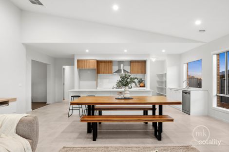 Property photo of 14 Bittersweet Drive Kalkallo VIC 3064