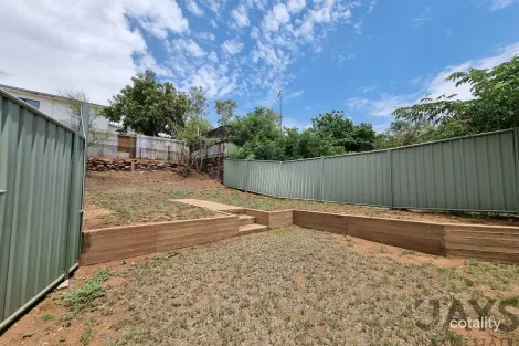 Property photo of 1/52 Fourth Avenue Parkside QLD 4825