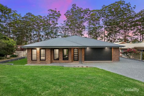 8 Hilltop Pkwy, Tallwoods Village, NSW 2430