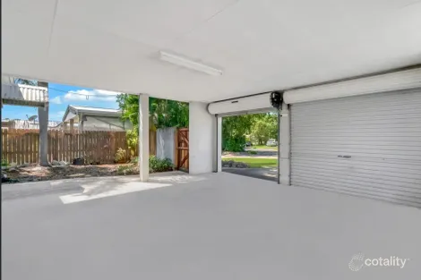 Property photo of 48 Ardisia Smithfield QLD 4878