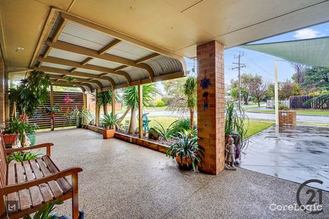 Property photo of 1 Susan Court Cranbourne VIC 3977