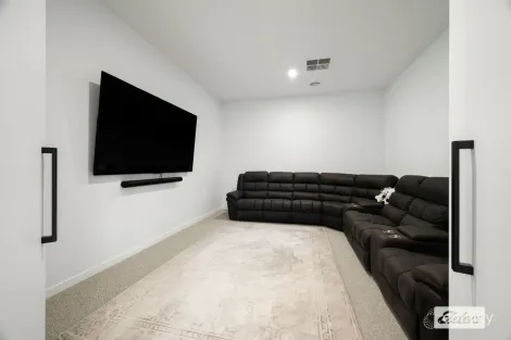 Property photo of 48D Avondale Drive Wodonga VIC 3690