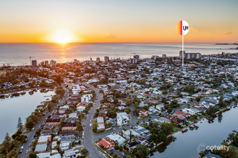 Property photo of 2/4 Mawarra Street Palm Beach QLD 4221