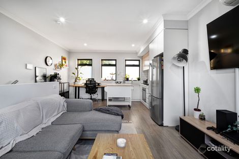 Property photo of 4/2 Trudgeon Avenue Reservoir VIC 3073