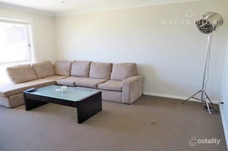 Property photo of 1/30 Osterley Street Bourkelands NSW 2650