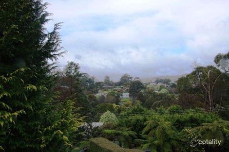 Property photo of 15 Douglas Crescent Monbulk VIC 3793
