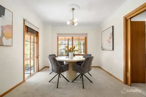 Property photo of 5 Hemingway Avenue Templestowe VIC 3106