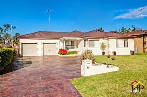 Property photo of 35 Owen Stanley Road Glenfield NSW 2167