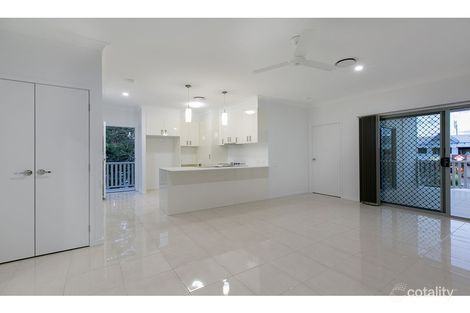 Property photo of 1/232 Nursery Road Holland Park QLD 4121