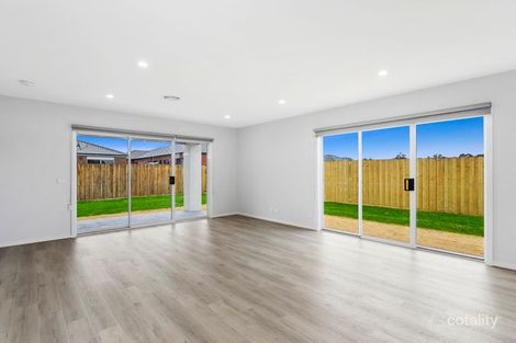 11 Countess Dr, St Leonards, VIC 3223