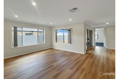 Property photo of 64 Hillford Circuit Thurgoona NSW 2640