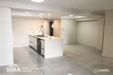 Property photo of 1/3 Bellion Drive Hamilton Hill WA 6163