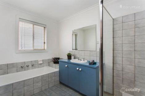 Property photo of 6 Denise Court Narre Warren VIC 3805