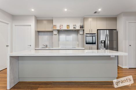 Property photo of 24 Eagle Rise Nyora VIC 3987