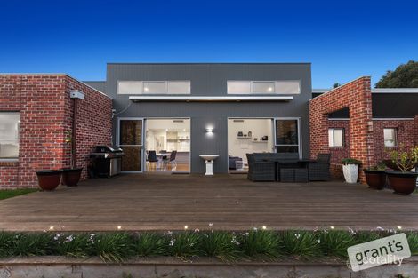 Property photo of 24 Eagle Rise Nyora VIC 3987
