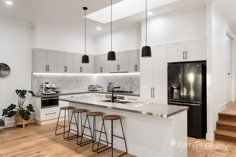 Property photo of 9 Midhurst Road Croydon VIC 3136