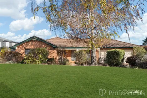 4 Barker Cct, Kelso, NSW 2795