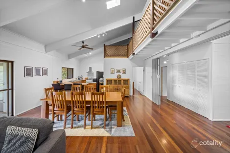 Property photo of 32 Kuranda Crescent Kuranda QLD 4881