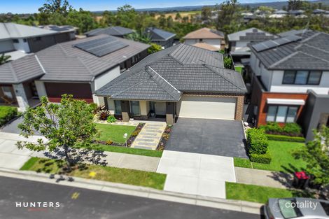 Property photo of 14 Woodgrove Place Glenmore Park NSW 2745
