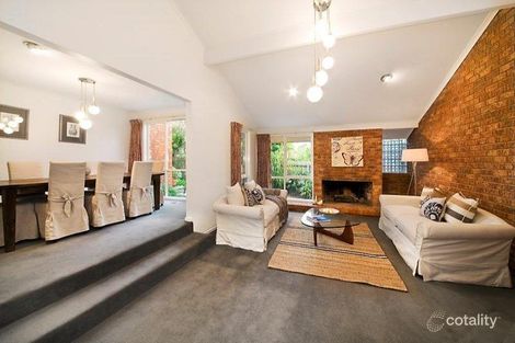 Property photo of 2 Coryule Avenue Mentone VIC 3194