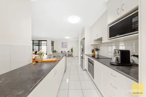 Property photo of 8 Sewell Street Emerald QLD 4720