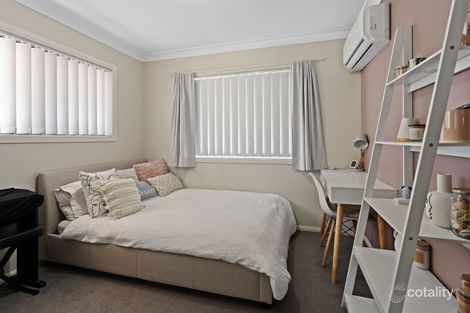 Property photo of 2/42 Hogg Street Rockville QLD 4350