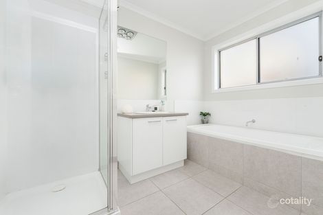 Property photo of 5 McGinness Way Warrnambool VIC 3280