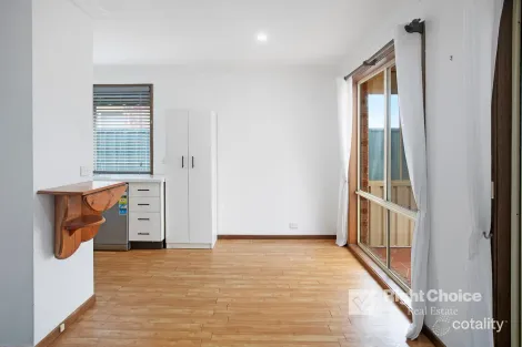 Property photo of 6/4 Macleay Place Albion Park NSW 2527