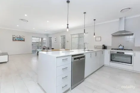 Property photo of 16 Costate Road Jindalee WA 6036