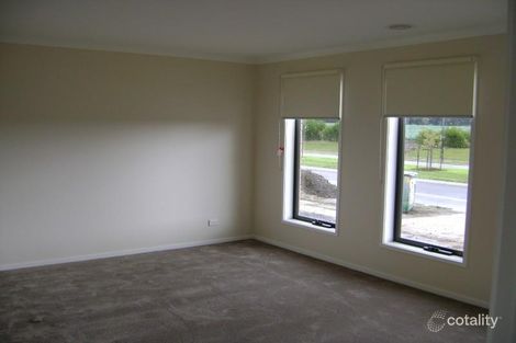 Property photo of 124 William Thwaites Boulevard Cranbourne North VIC 3977