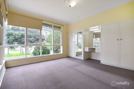 Property photo of 310 Waverley Road Mount Waverley VIC 3149