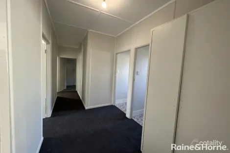 Property photo of 16 Maxwell Avenue Orange NSW 2800