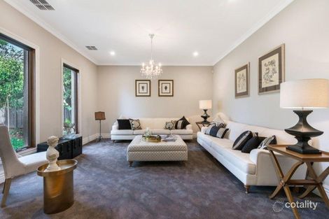 Property photo of 10 Ingram Avenue Glen Waverley VIC 3150