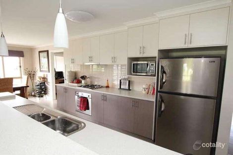 24 Lyttle Cres, Cardigan Village, VIC 3352