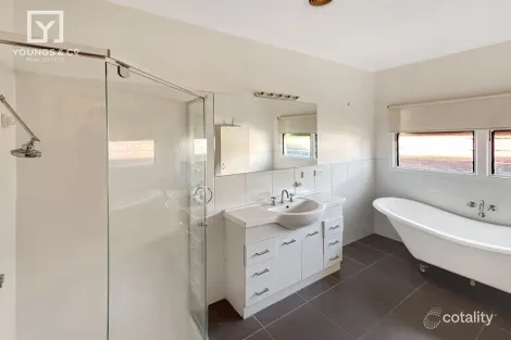 Property photo of 39 Hare Street Shepparton VIC 3630