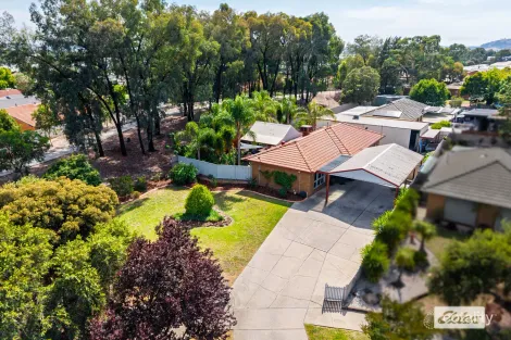 3 Clyde Ct, West Wodonga, VIC 3690