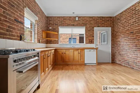 Property photo of 10 Trinity Drive Kelso NSW 2795