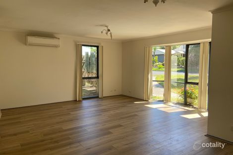 Property photo of 4 Sarah Place Hampton Park VIC 3976